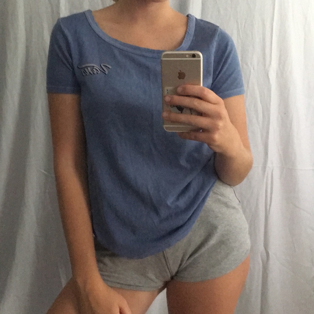 Cute blue Vans tee